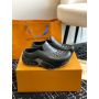 LV shark Clog , Size 39-45