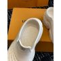 LV shark Clog , Size 39-45