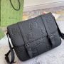 Gucci GG leather Messenger